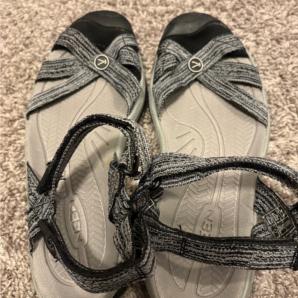 Women's Gray Sandals
